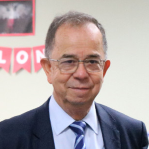 Decano-Dr.-Daniel-Valera Decano-Dr.-Daniel-Valera